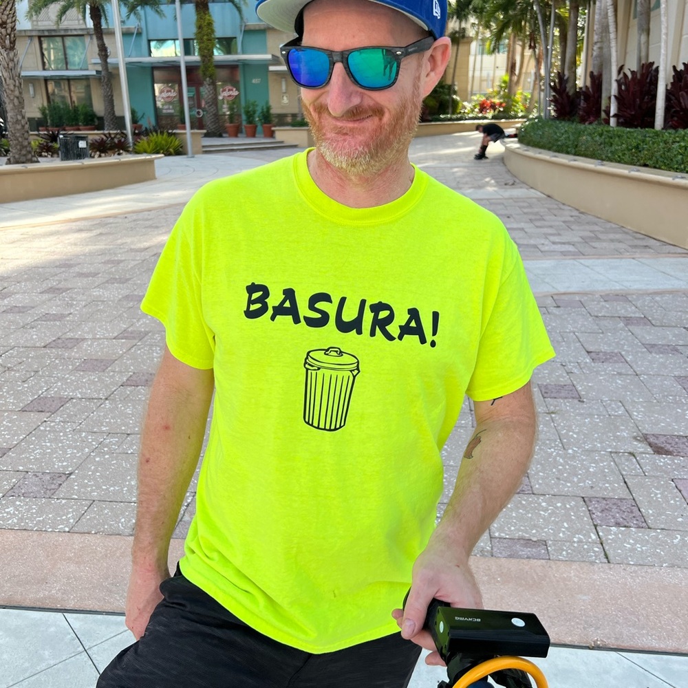 Trash T-shirt • Basura T-shirt •